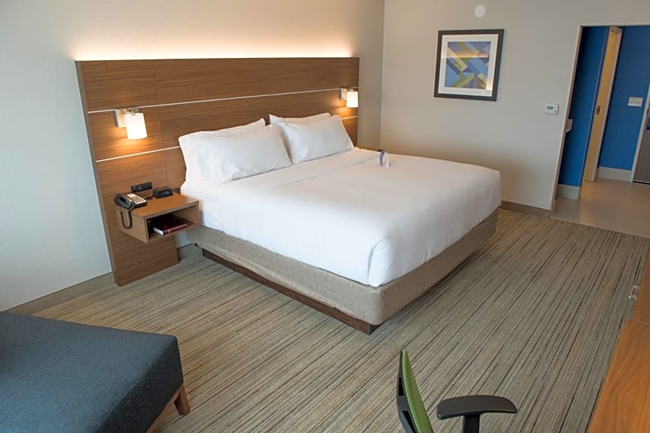 Holiday Inn Express & Suites - Orland Park Mokena, an IHG Hotel