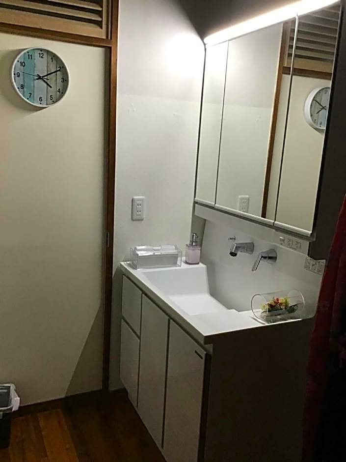 Kami House