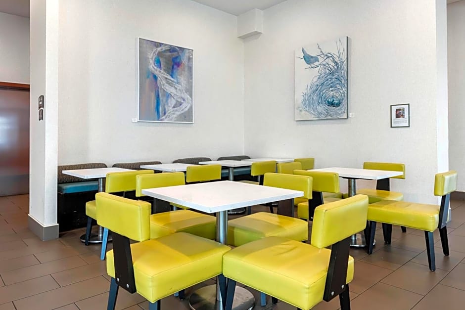 Staybridge Suites St. Petersburg FL By IHG