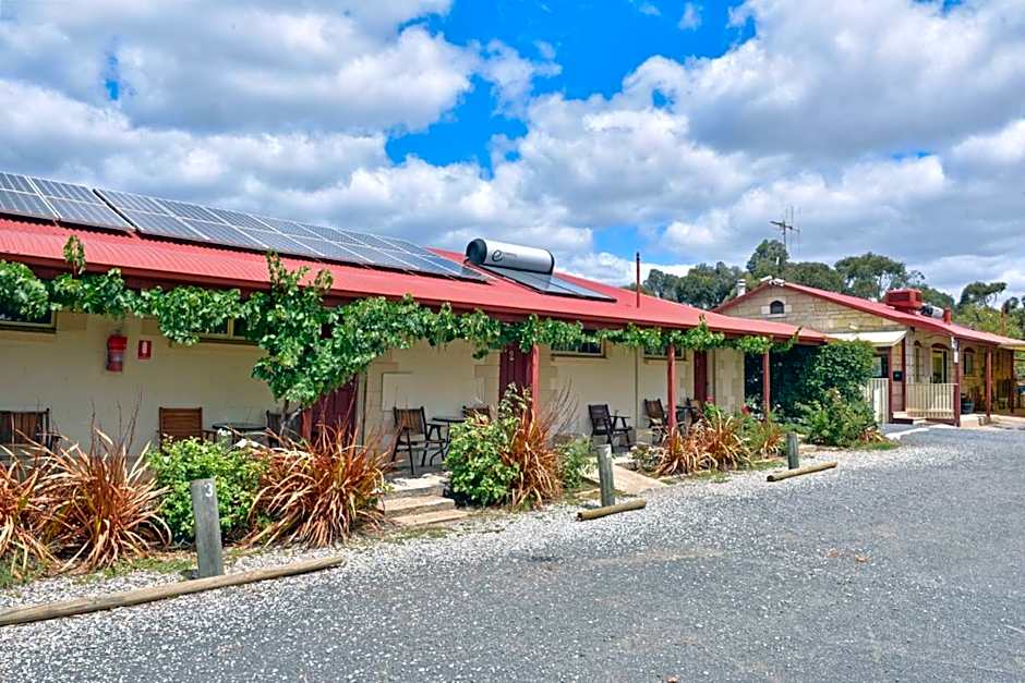 Inglewood Motel and Caravan Park Victoria