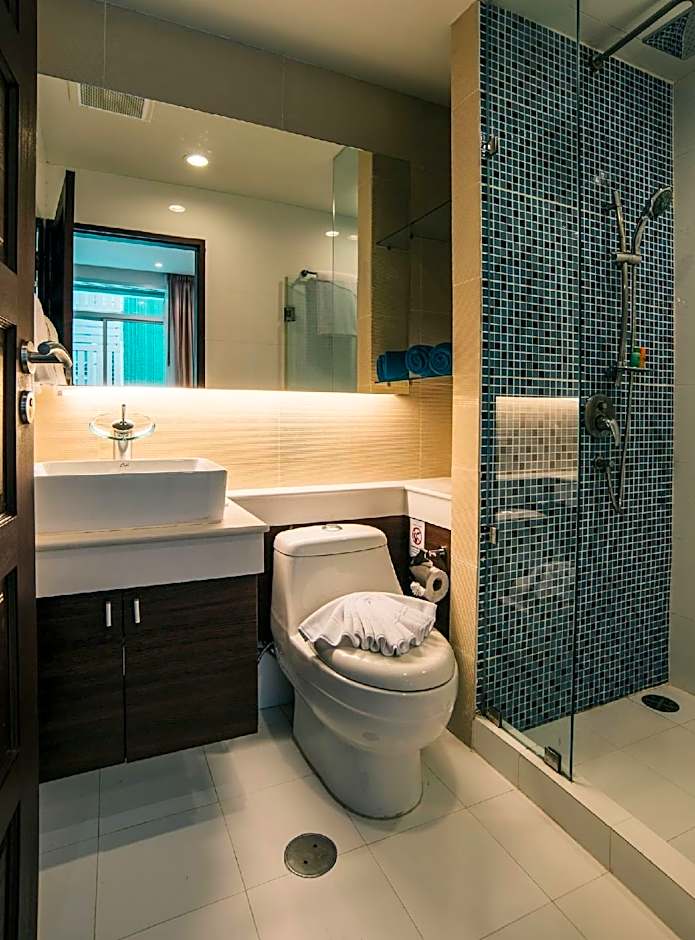 iCheck inn Residences Patong