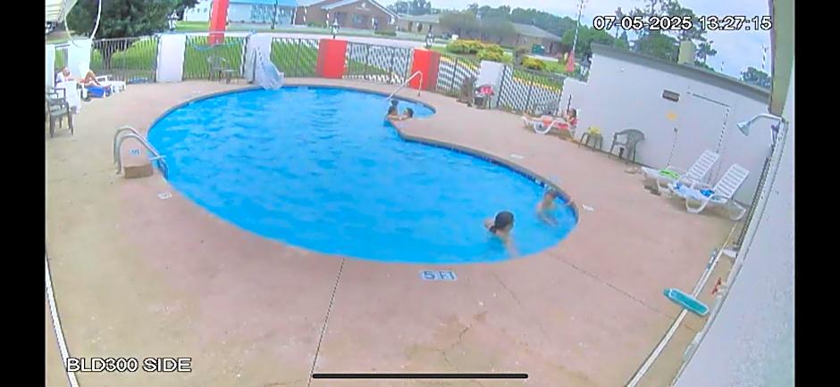 Super 8 by Wyndham Monroe