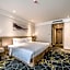 Q-Box Hotel Shanghai Sanjiagang