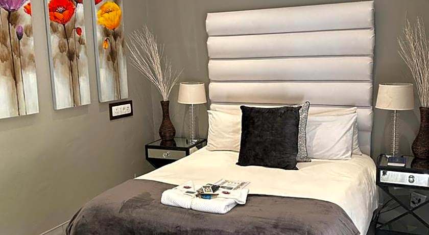 Moonriver Guest House