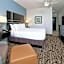 La Quinta Inn & Suites by Wyndham Lubbock Southwest