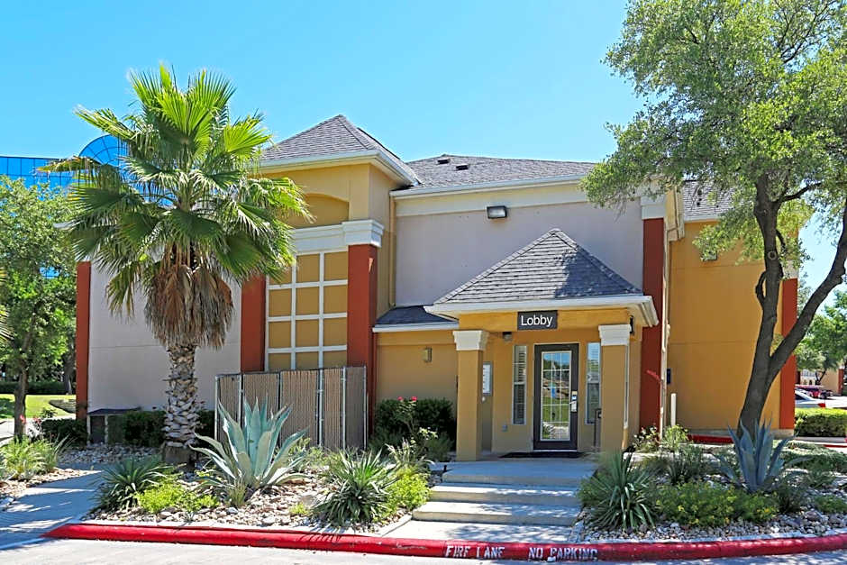 Photo 1 of 33 of Extended Stay America Suites - San Antonio - Airport