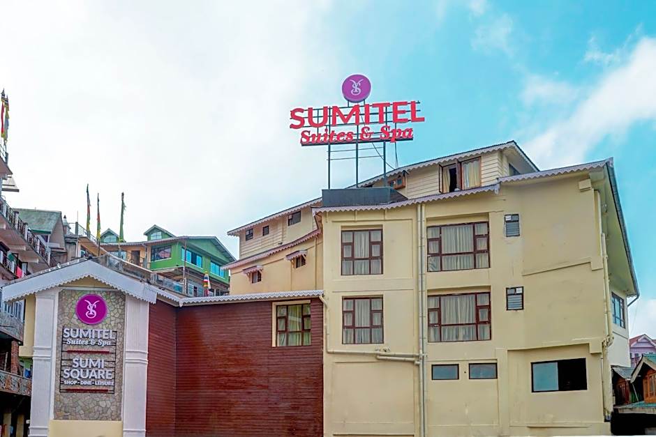 Sumitel Hotel 500 meters from Mall Road