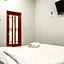 Rudi Rooms near Stasiun Cikarang Mitra RedDoorz