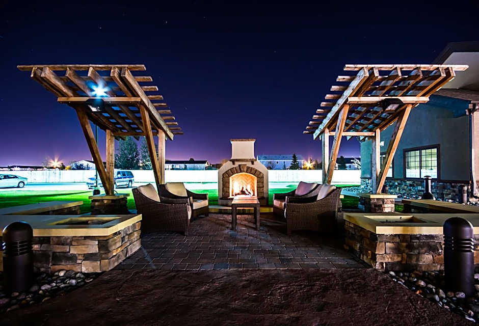 Staybridge Suites Grand Forks By IHG