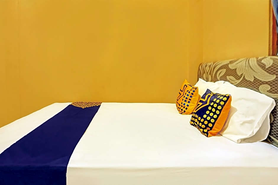 SPOT ON 92450 Homestay Simpang Panji Suroso Syaria