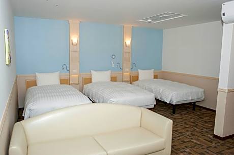 Triple Room - Non-Smoking