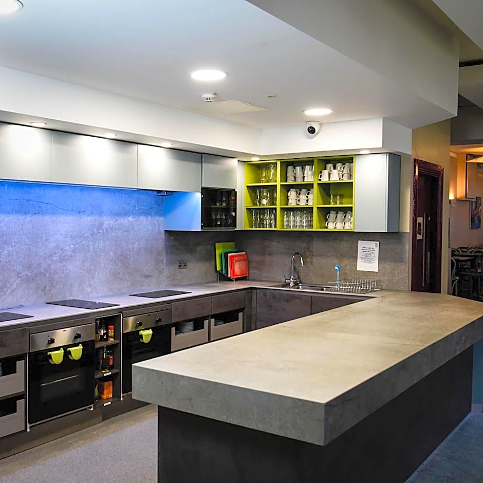 Kinlay Hostel Eyre Square