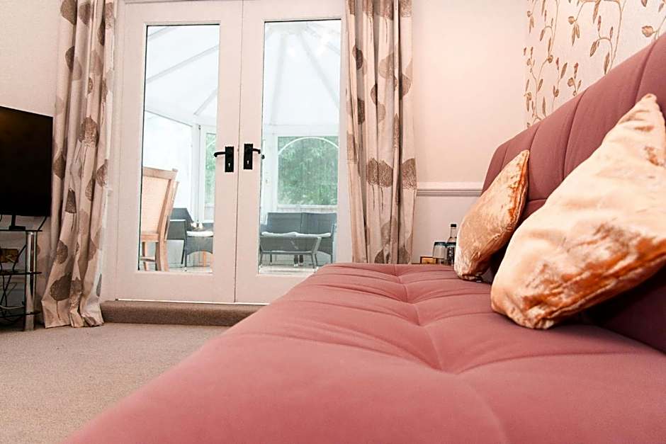 Woodlands Lodge Hotel