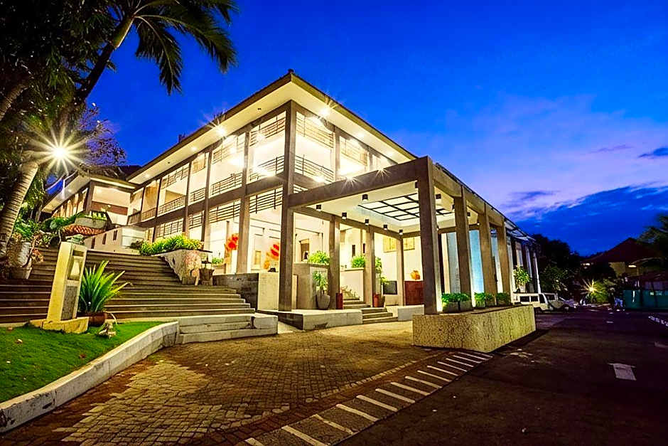 Plagoo Holiday Hotel