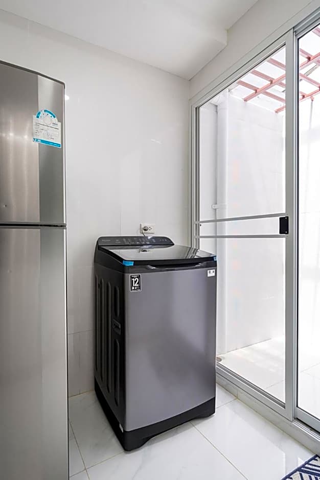 MIQ HK111-4BR Home Ratchada-Huaykwang 14PAX