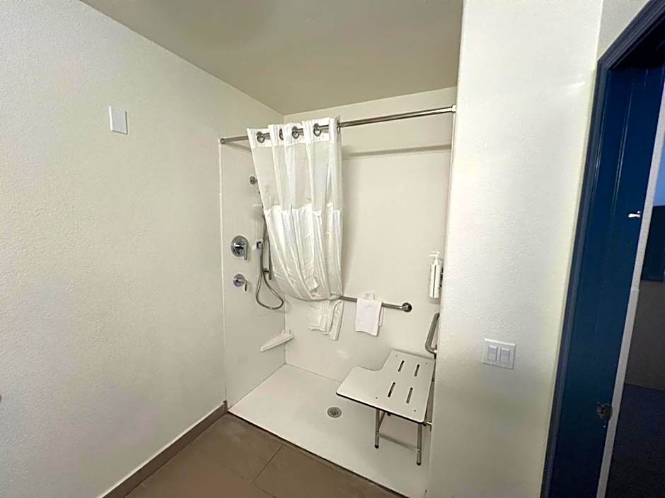 Spark by Hilton Glendale Peoria Phoenix North