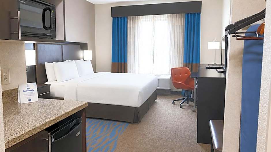 Holiday Inn Express & Suites Glenpool By IHG