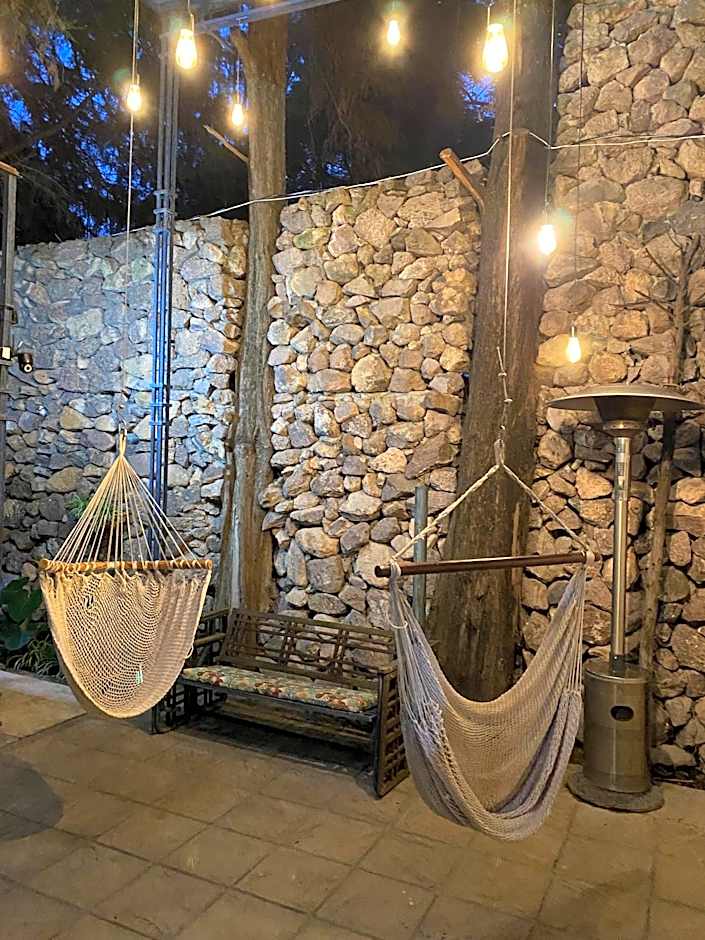 Magnolias Jardin & Boutique Suites