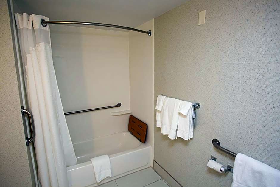 Holiday Inn Express Wilmington By IHG