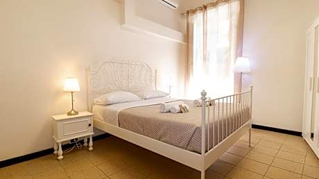 B&B Juighissa Leonora