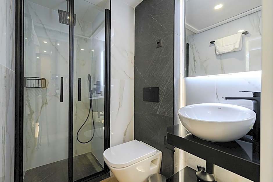 Feelathome Ventas Suites