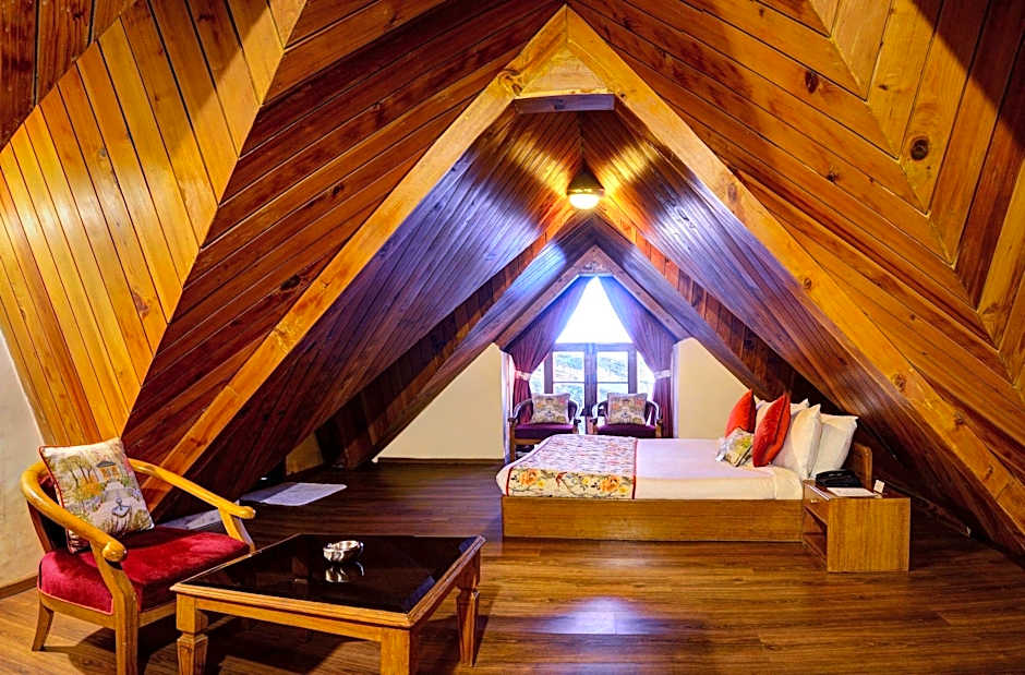 Summit Le Royale Hotel