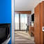 Holiday Inn Express & Suites Santa Ana - Orange County By IHG