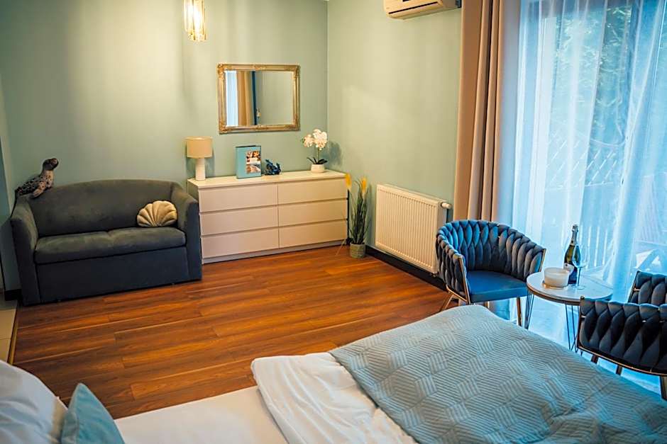 Sztutowo Lazurowy Dwór - Apartamenty oraz Pokoje z Parkingiem