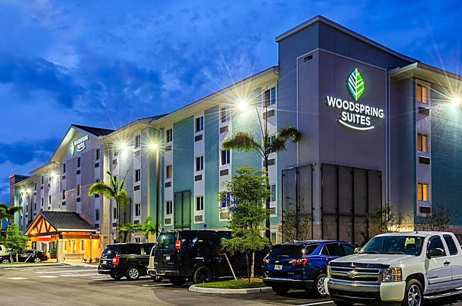 WoodSpring Suites Naples