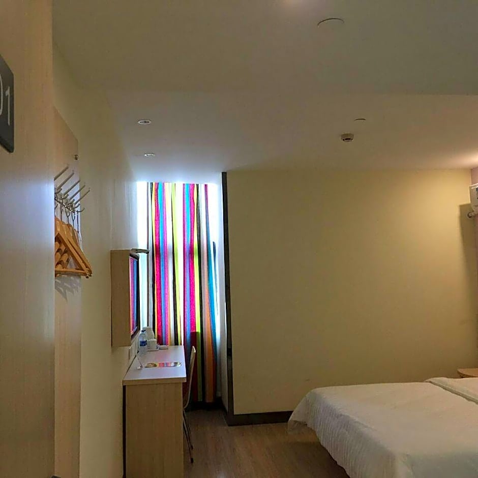 7 Days Inn Dongtai Honglan Road RT-Mart