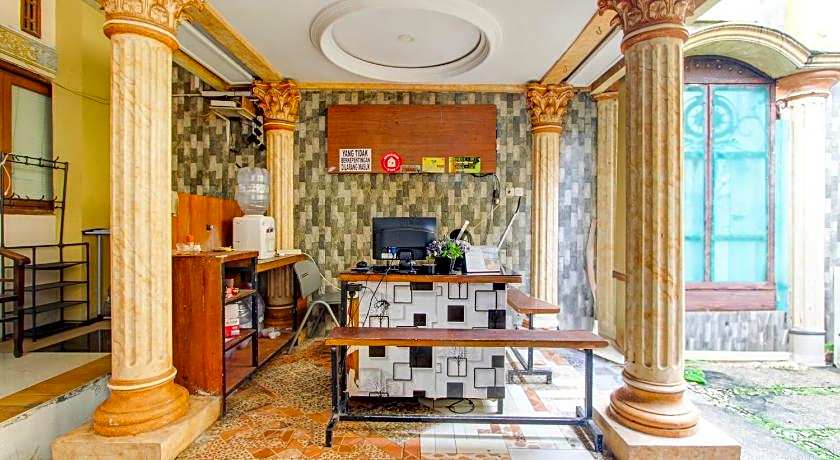 RedDoorz near MM UGM