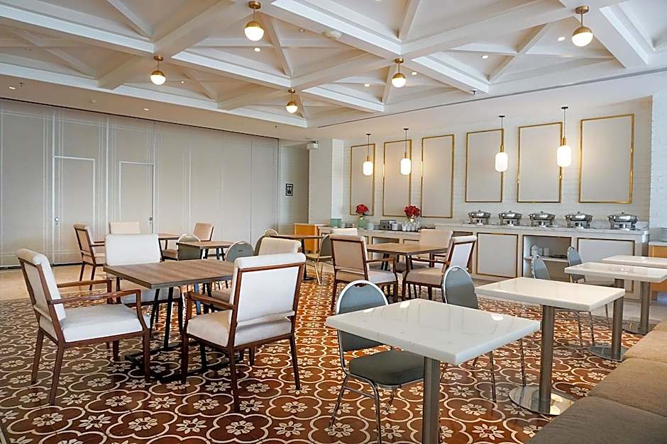 Maxonehotels At Glodok