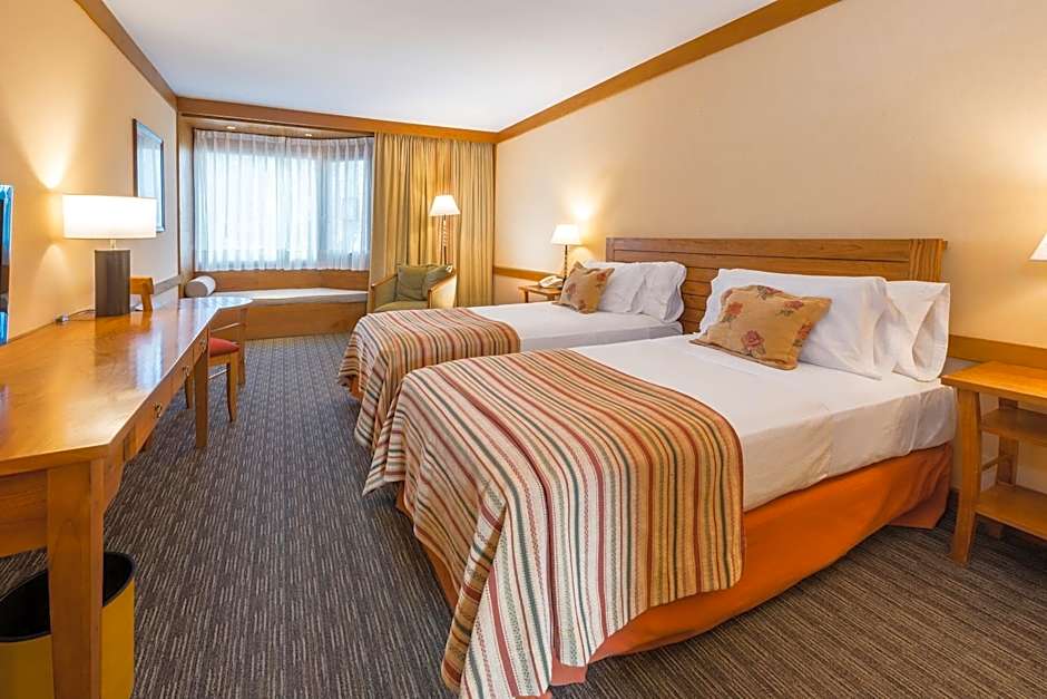 Tremun Mirador Del Lago Hotel