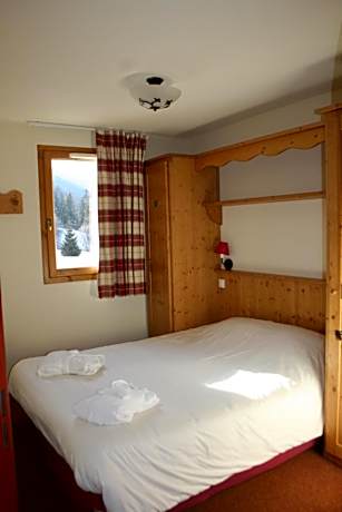 One-Bedroom Apartment (2 - 4 Adults) with Spa Access