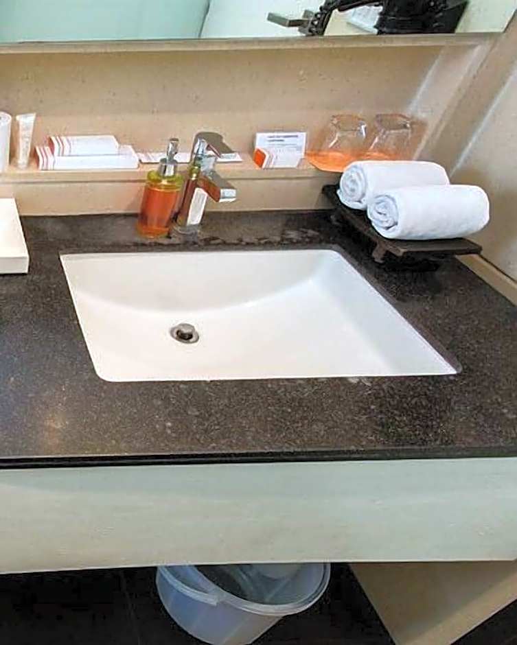 Citrus Hotel Lonavala