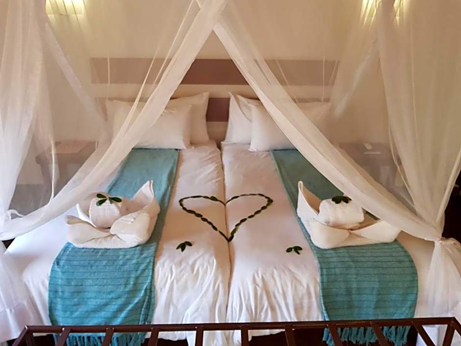 Boulders Safari Lodge