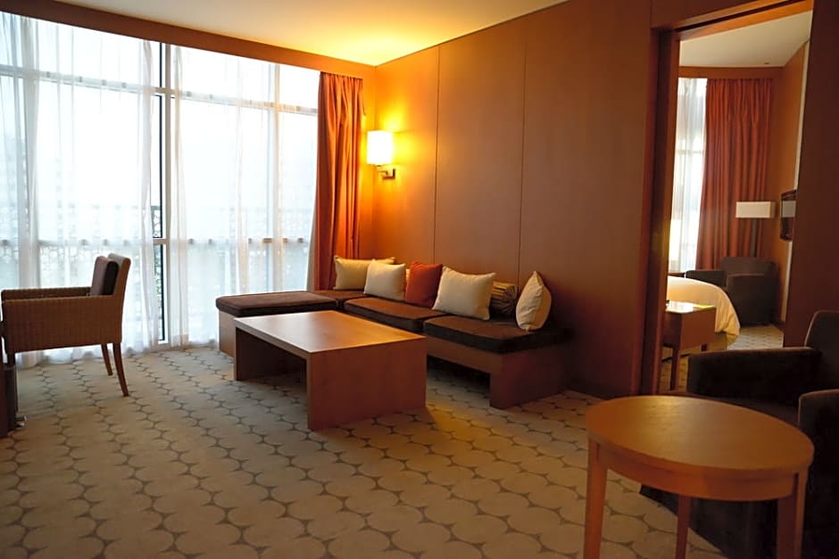 Yas Plaza Marina By Ihg