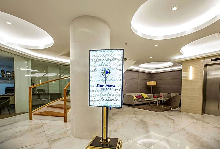 Star Plaza Hotel
