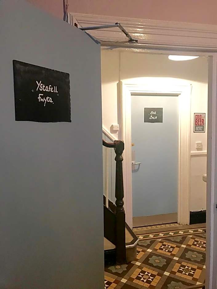 The Vagabond Bunkhouse