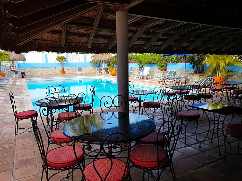 Radisson Fort George Hotel And Marina