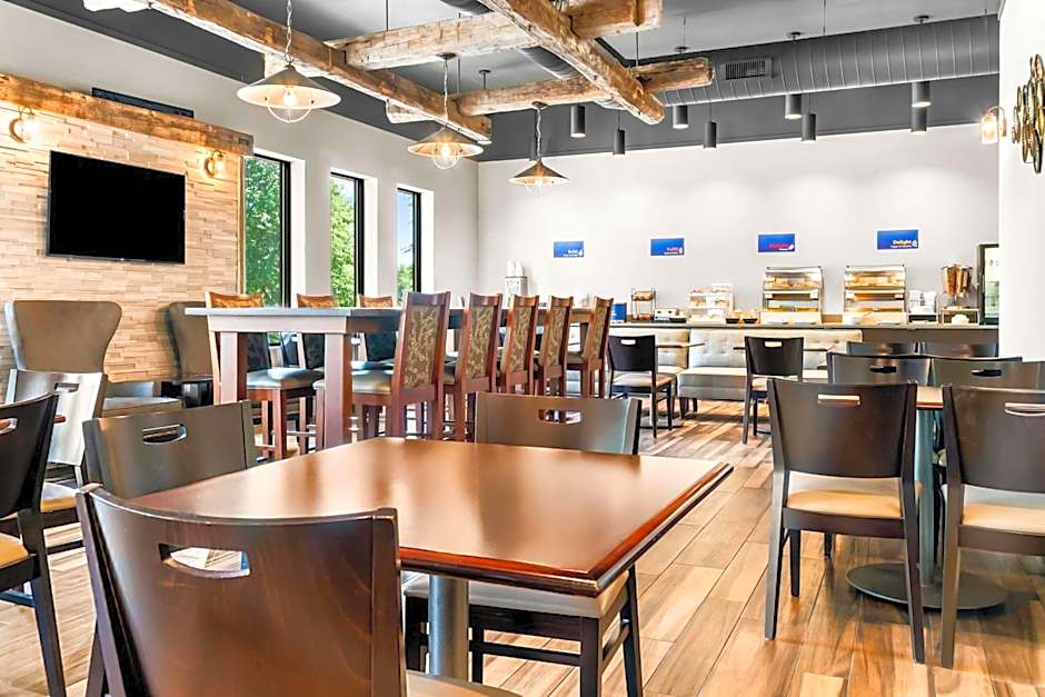 Best Western Okemos/East Lansing Hotel & Suites