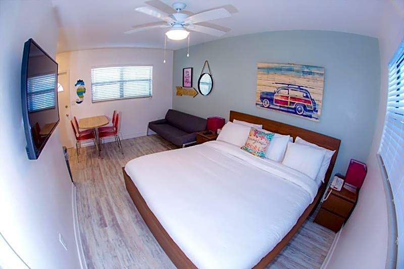 Foto 1 daripada 10 — 1 Queen Bed Suite, Poolside