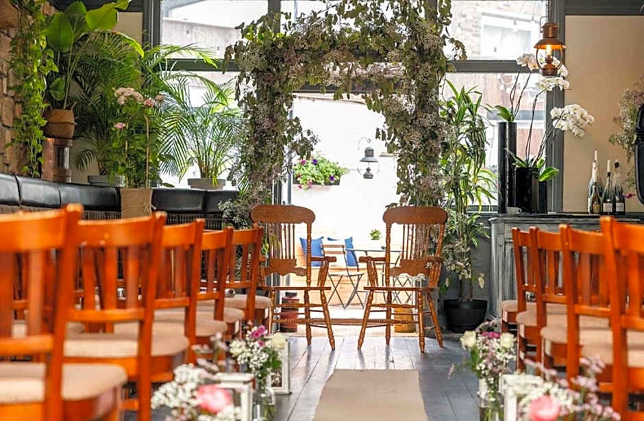 The Captain Cook Inn