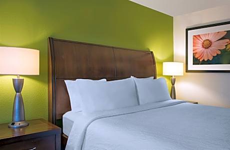 1 King Bed With Golf Course View