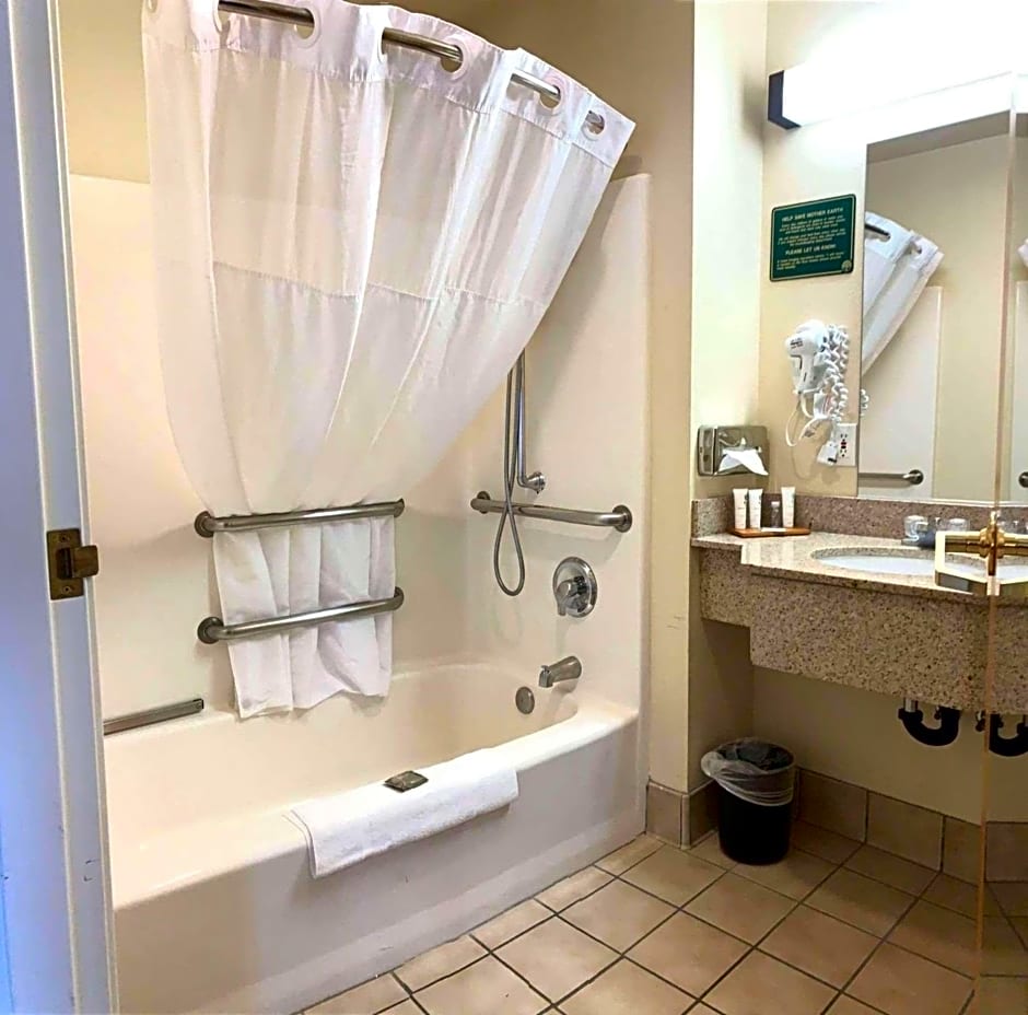 Country Inn & Suites by Radisson, Bend, OR