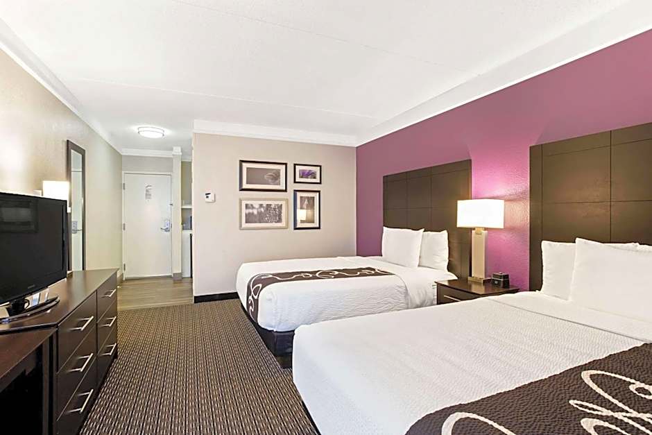 La Quinta Inn & Suites by Wyndham Andover