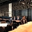 Hotel Saint Clair - Magnificent Mile
