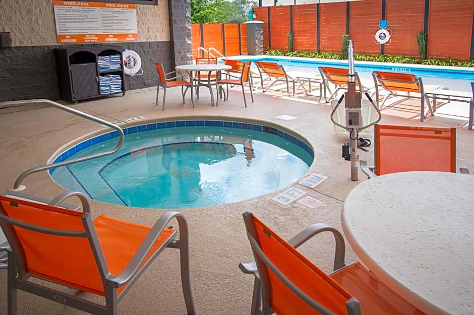 Holiday Inn Pensacola - University Area By IHG