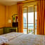 Hotel AMALFI & Restaurant Karaoke Bar