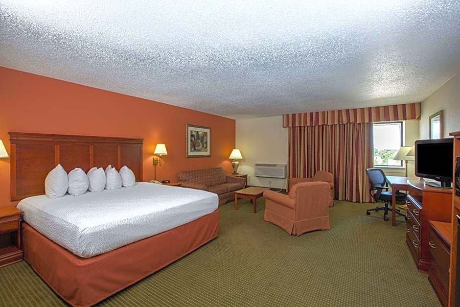 AmericInn by Wyndham Omaha